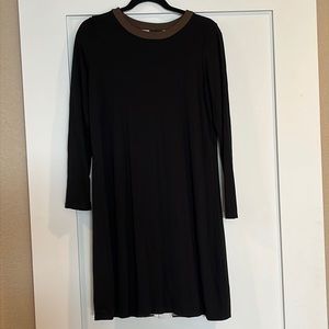 Excellent condition, long sleeve, knee length J Jill black dress